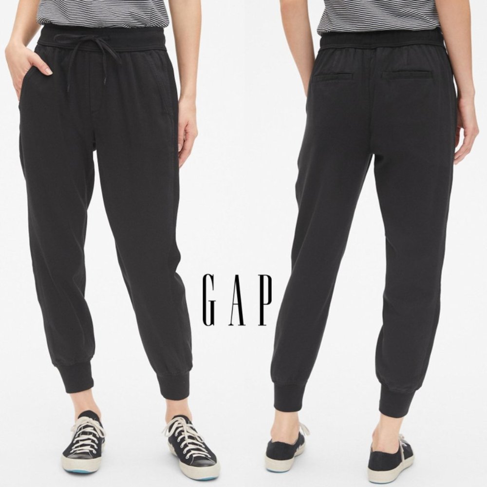 GAP Utility Joggers Style #630261 - Black, Size XS